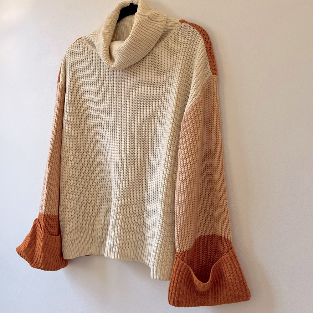 Simplee Colorblock Sweater - Picture 4 of 8